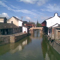 444575744 426886 1220413472q23s